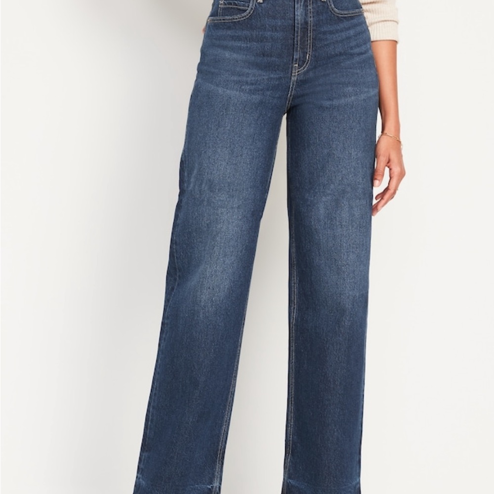 Old Navy extra high rise sky-high wide leg Jean for women. NWT